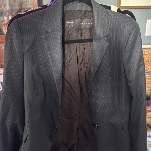 Zara classic pinstripes blazer size medium gray and blue like new condition - Picture 5 of 5